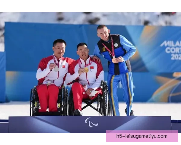 冬残奥争议德选手侧身抗拒合影